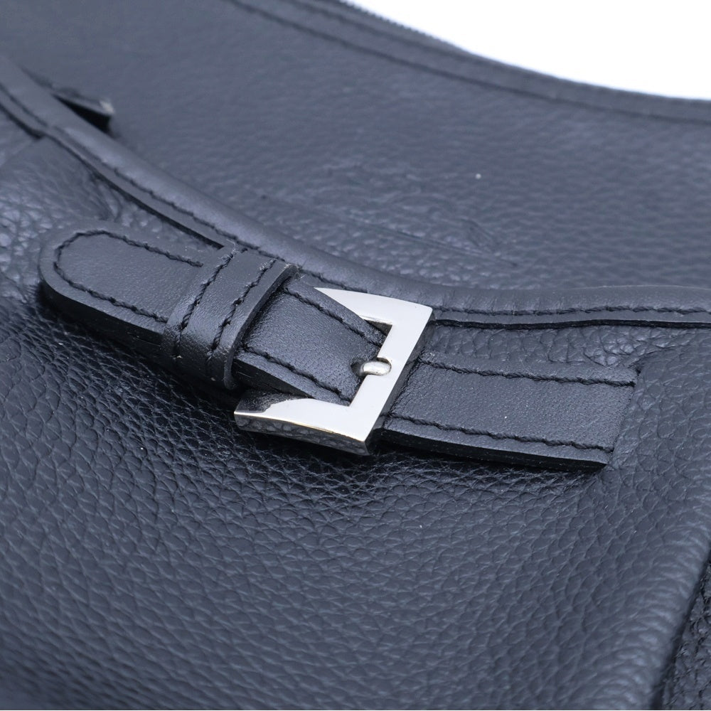 LONGCHAMP(ロンシャン) ベルトデザイン レザー ギャザー ワンショルダーバッグ シルバー金具 ブラック