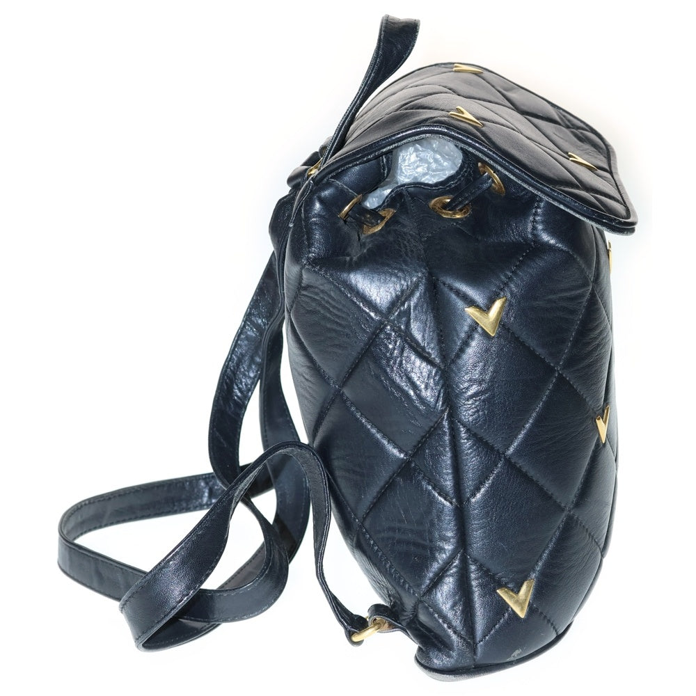 VALENTINO(ヴァレンティノ) Vロゴスタッズ キルティング レザー バックパック リュックサック ゴールド金具 ブラック