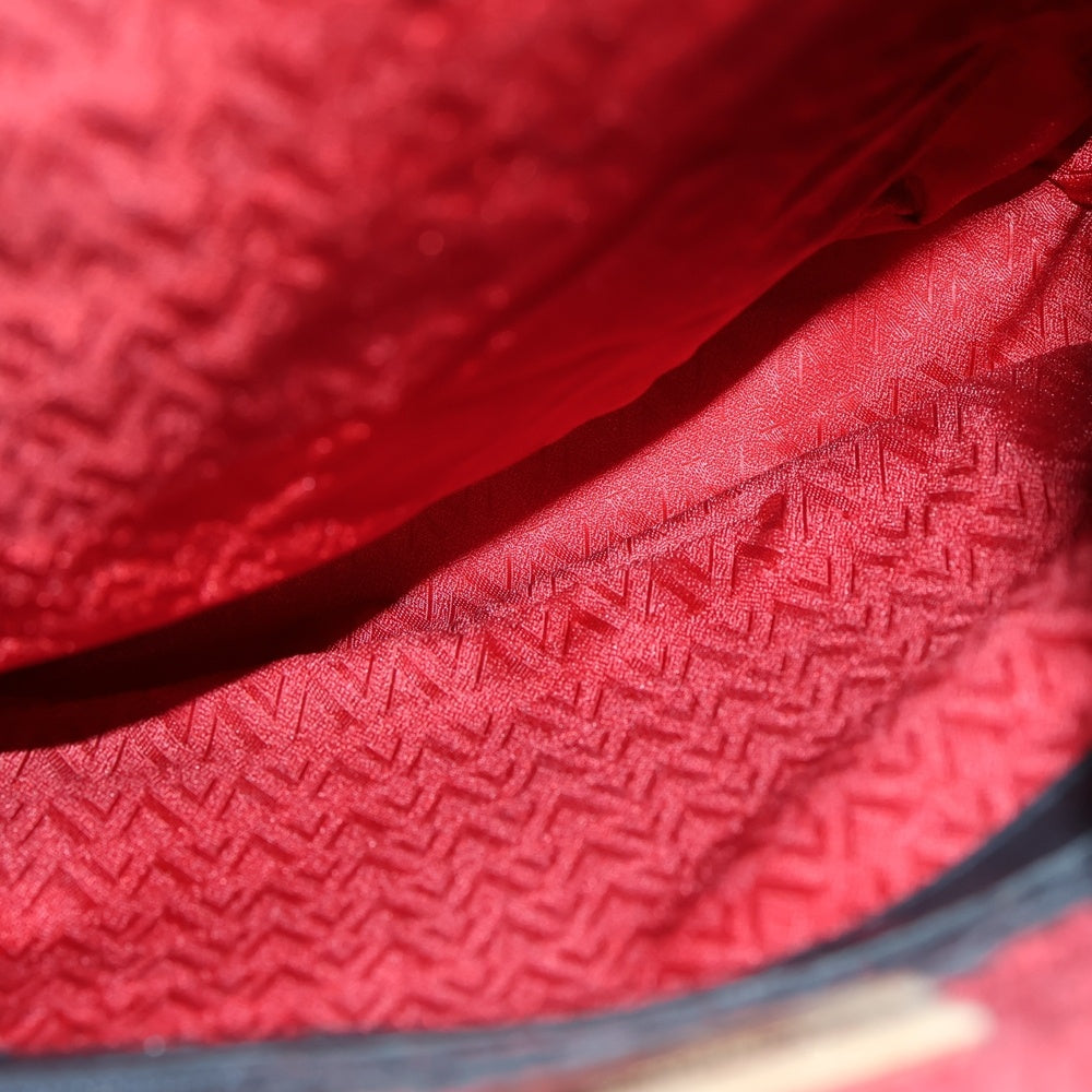 VALENTINO(ヴァレンティノ) Vロゴスタッズ キルティング レザー バックパック リュックサック ゴールド金具 ブラック