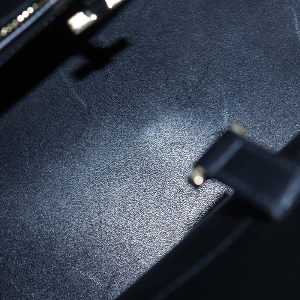 FERRAGAMO(フェラガモ) ハグ スモール ブラック レザー