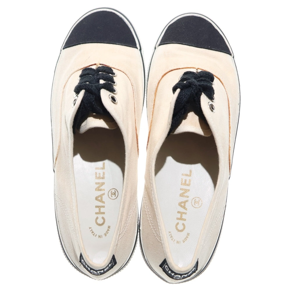 CHANEL(シャネル) ヒールロゴ キャンバス レースアップ ローカットシューズ スニーカー ベージュ/ブラック レディース