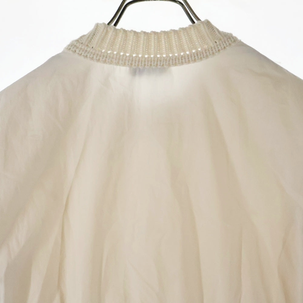 MONCLER(モンクレール) 21SS ワッペンロゴ ブロード切り替え コットン クルーネック プルオーバー 半袖ニット セーター ホワイト レディース G10939C76200 V9162