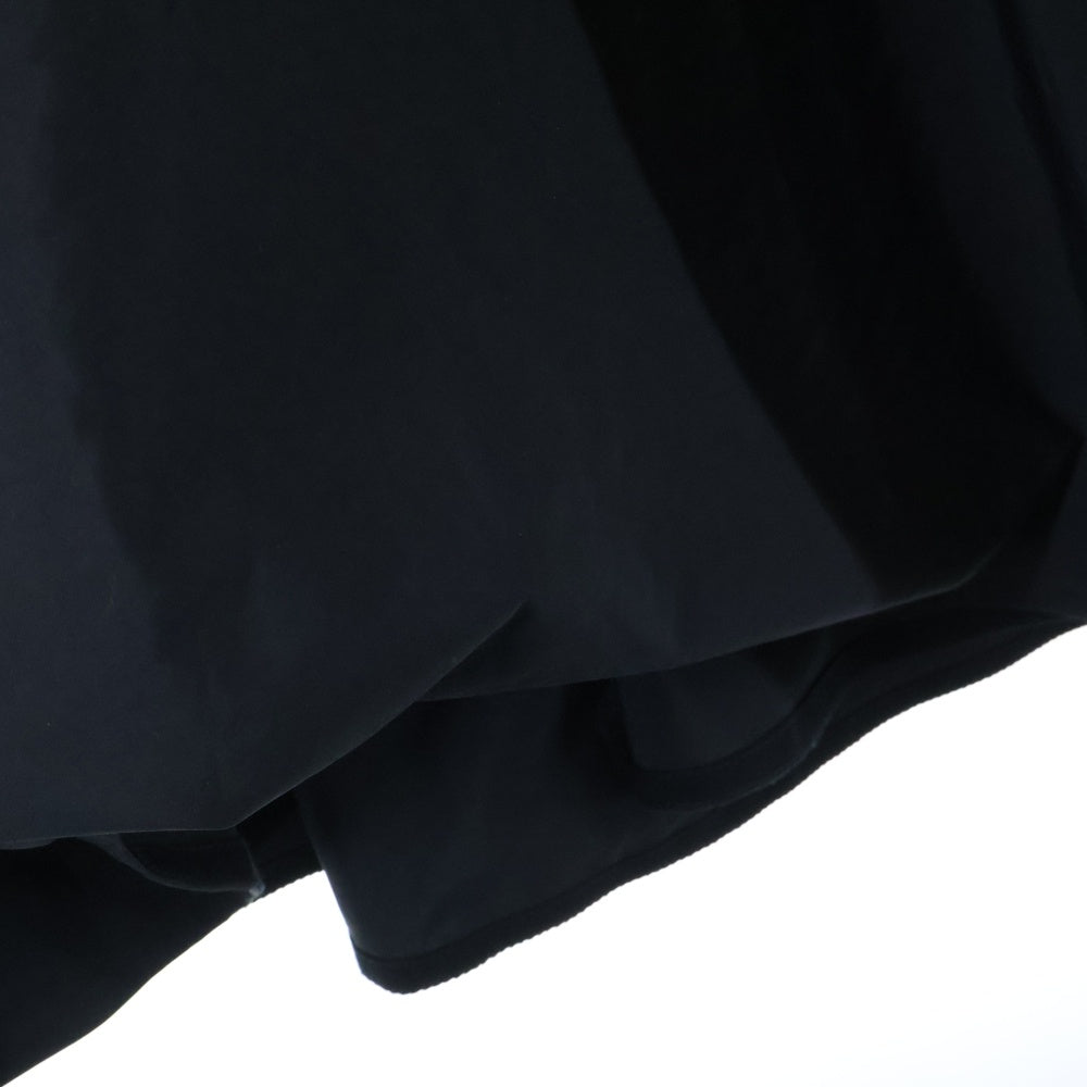 MONCLER(モンクレール) 22AW ABITO ワッペンロゴ ナイロン ギャザーデザイン ミディアム フレア ワンピース ブラック レディース H20932G00015 2699U