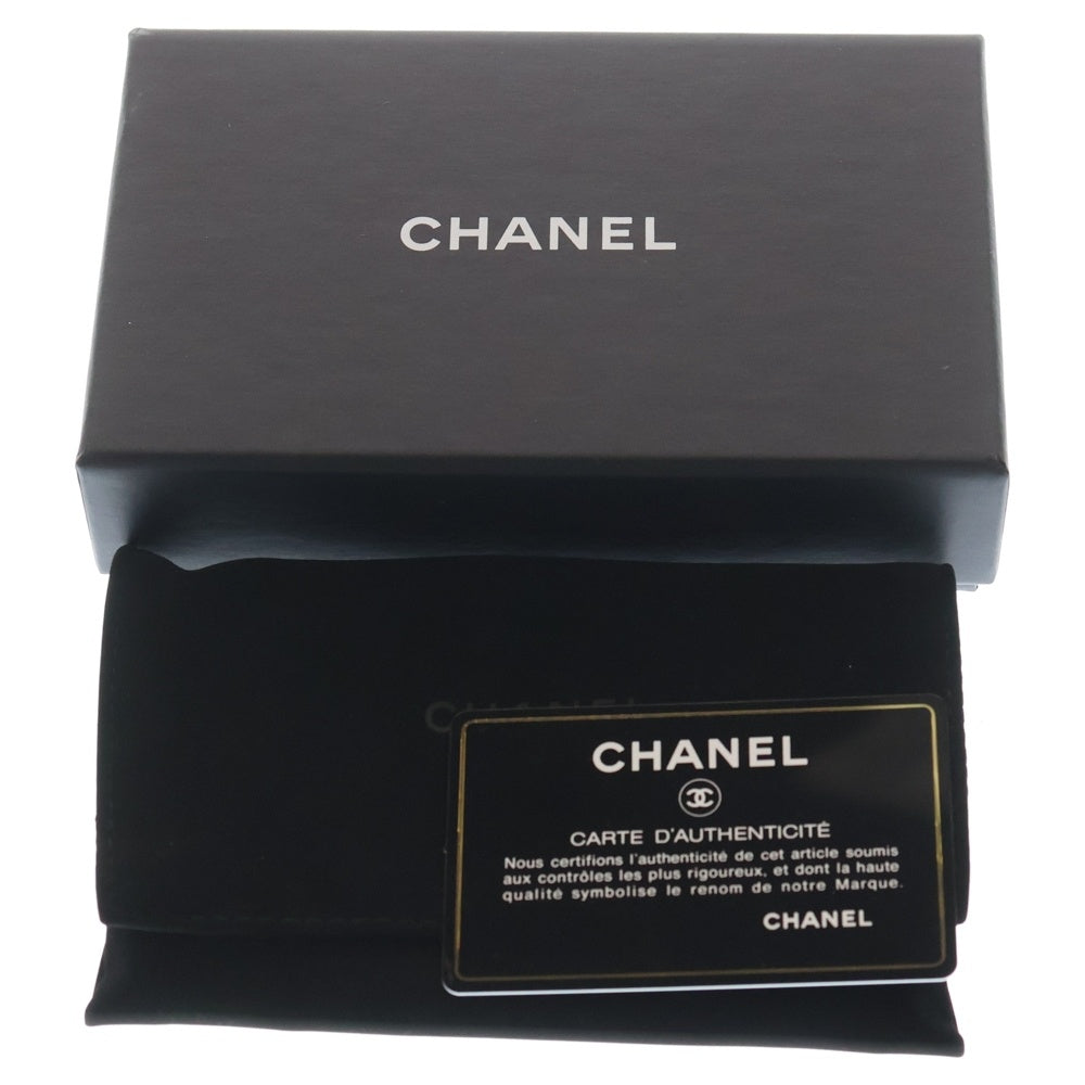CHANEL(シャネル) マトラッセ クラッシックフラップ カードケース ライトブルー ラムスキン シルバー金具 AP0214 レディース