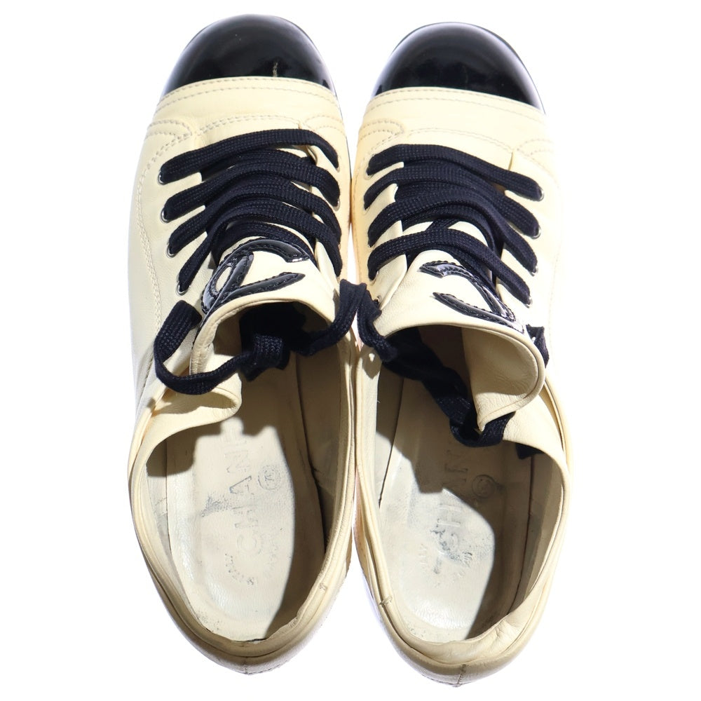 CHANEL(シャネル) ココマーク パテント コンビレザー レースアップ ローカットシューズ スニーカー アイボリー/ブラック レディース G25313