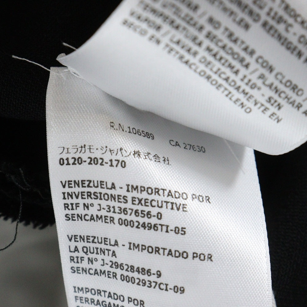 FERRAGAMO(フェラガモ) 24AW サイドライン 側章 シルク切り替え ウール ノータック スラックスパンツ トラウザーズ タキシード ブラック SAMPLE 13F778 775850 レディース