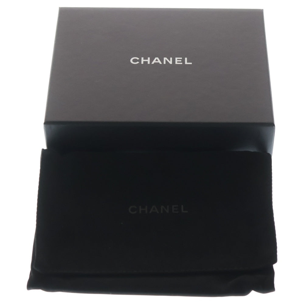 CHANEL(シャネル) マトラッセ キルティング 三つ折り財布 長財布 ロングウォレット ホワイト キャビアスキン ゴールド金具 レディース