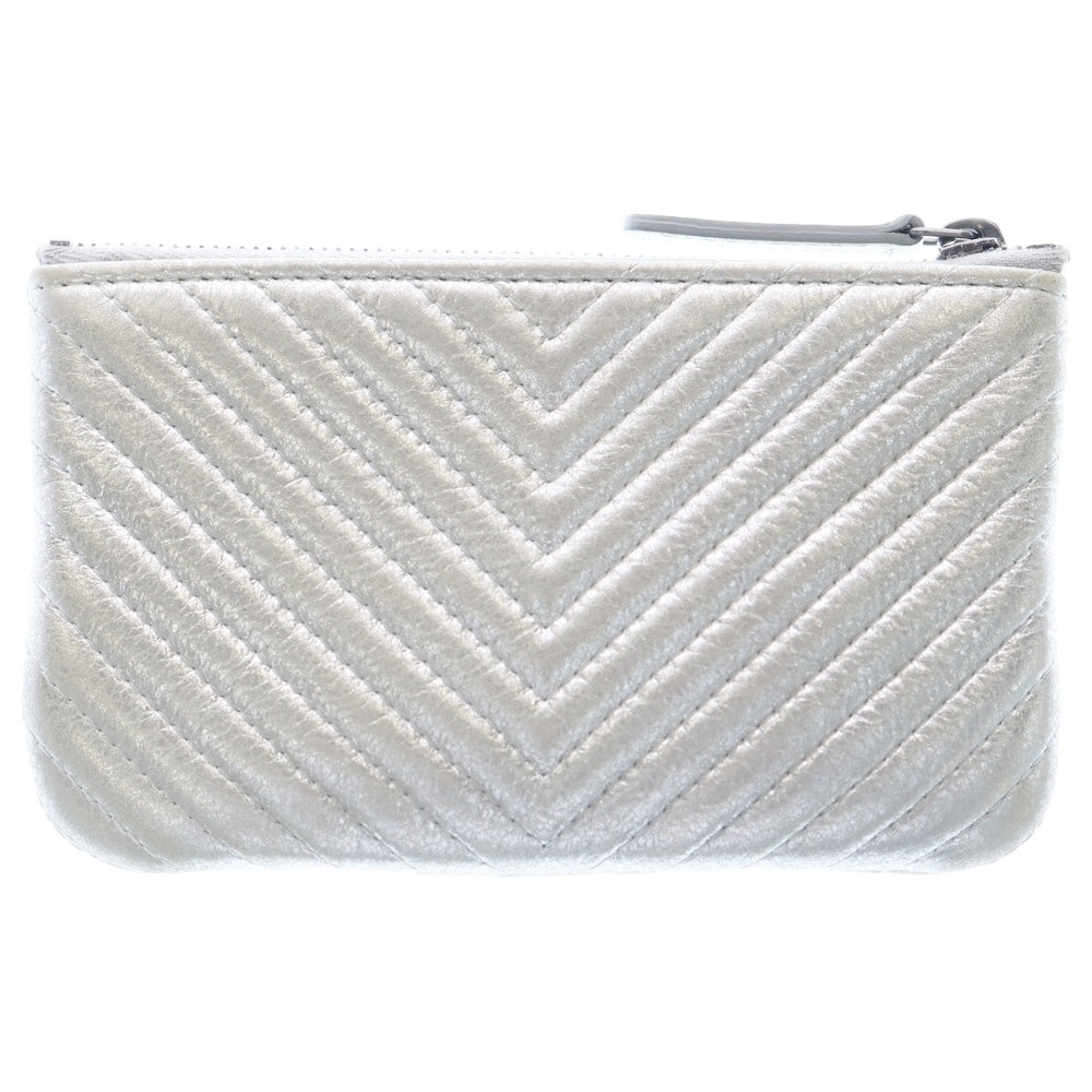 CHANEL(シャネル) シェブロン ポーチ ケース 財布 小物入れ メタリックホワイト レザー シルバー金具 レディース