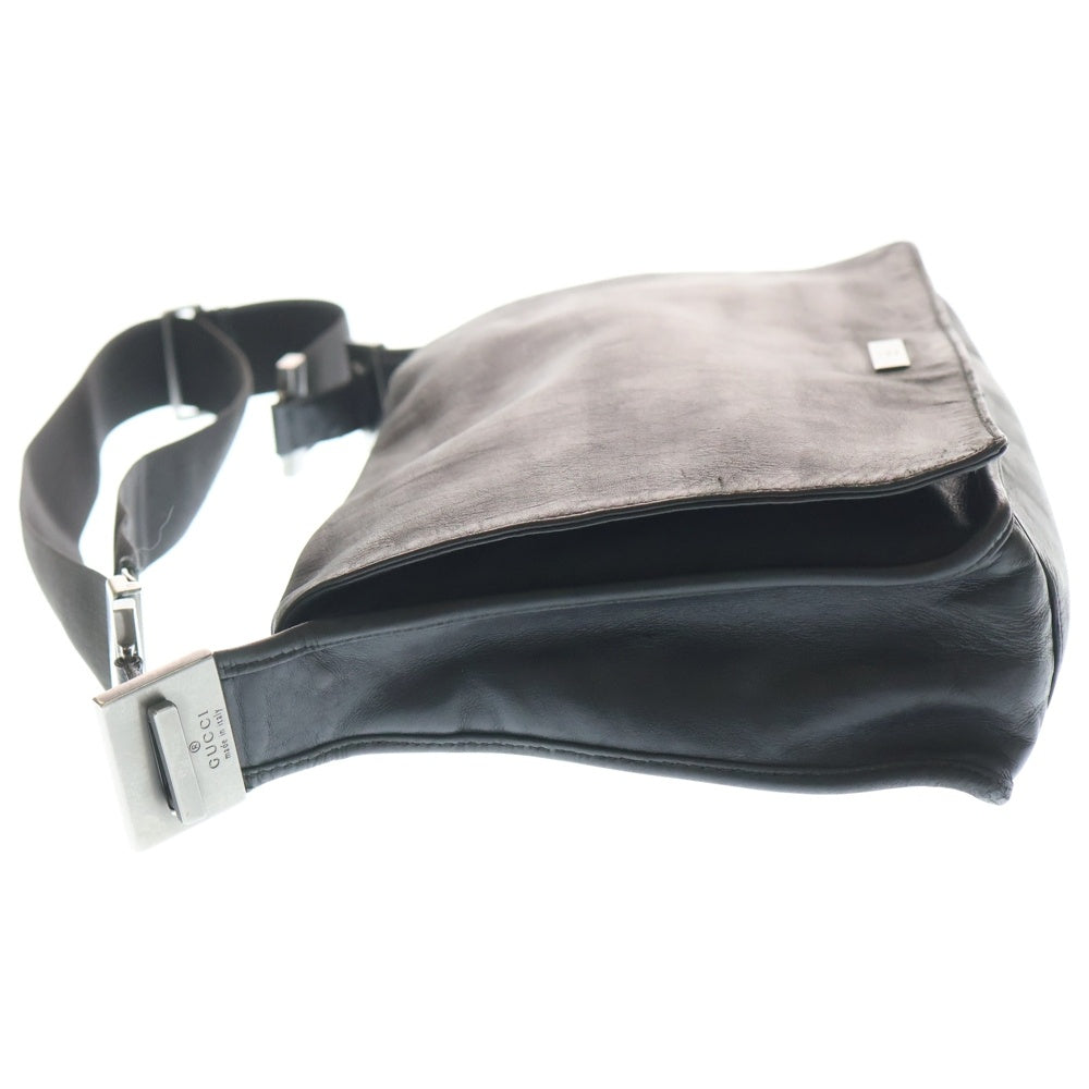 GUCCI(グッチ) ショルダーバッグ ブラック レザー 001・3313 シルバー金具 レディース