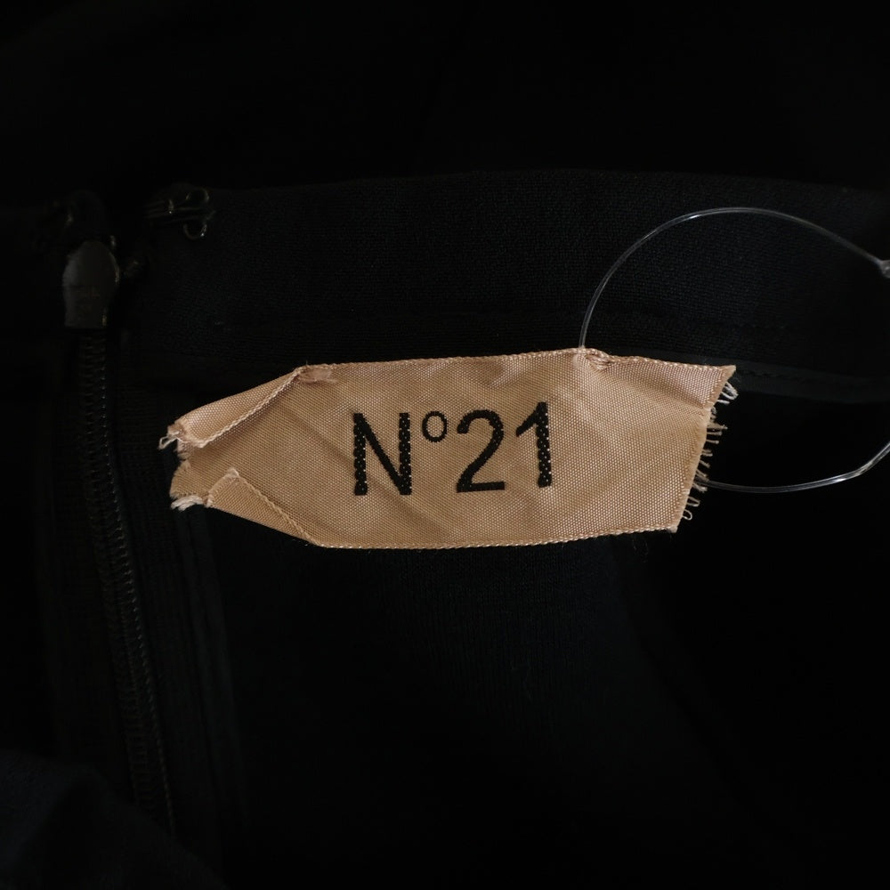 N21 numero ventuno(ヌメロ ヴェントゥーノ) 21AW ボンディングフリル スリット スカート ブラック 21AW-C041-5336 レディース