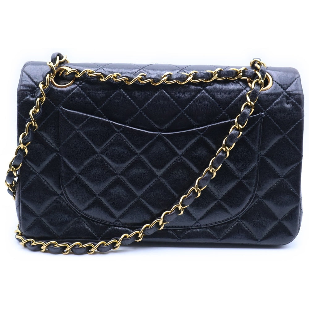 CHANEL(シャネル) マトラッセ23 ココマーク ターンロック ラムスキン レザー Wフラップ Wチェーンショルダーバッグ ブラック ゴールド金具 3番台 レディース