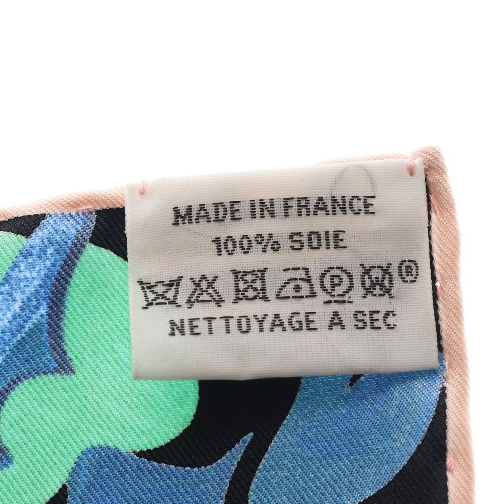 HERMES(エルメス) カレ90 UN CARRE L'HERBE 草上のカレ ブラック×グリーン シルク スカーフ レディース