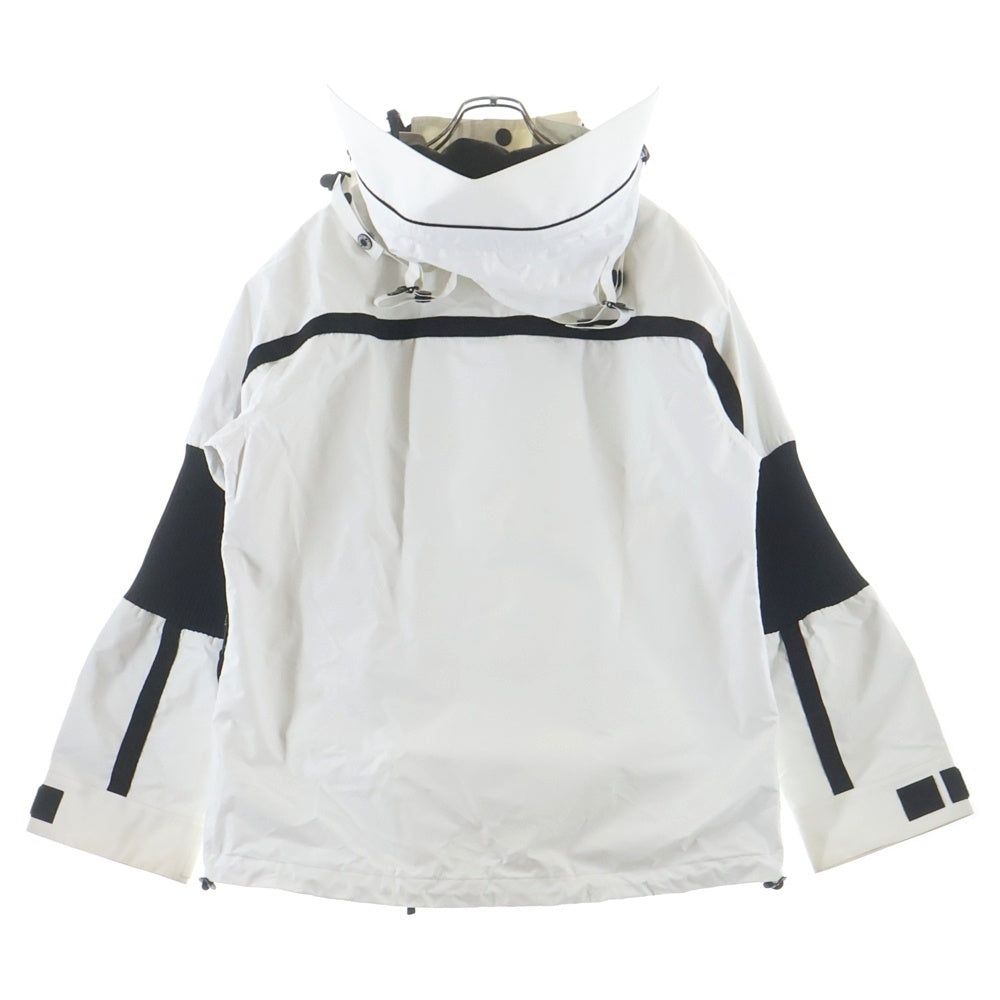 BURBERRY(バーバリー) ■テクニカル ナイロン ジャケット ホワイト 4559348 4559348