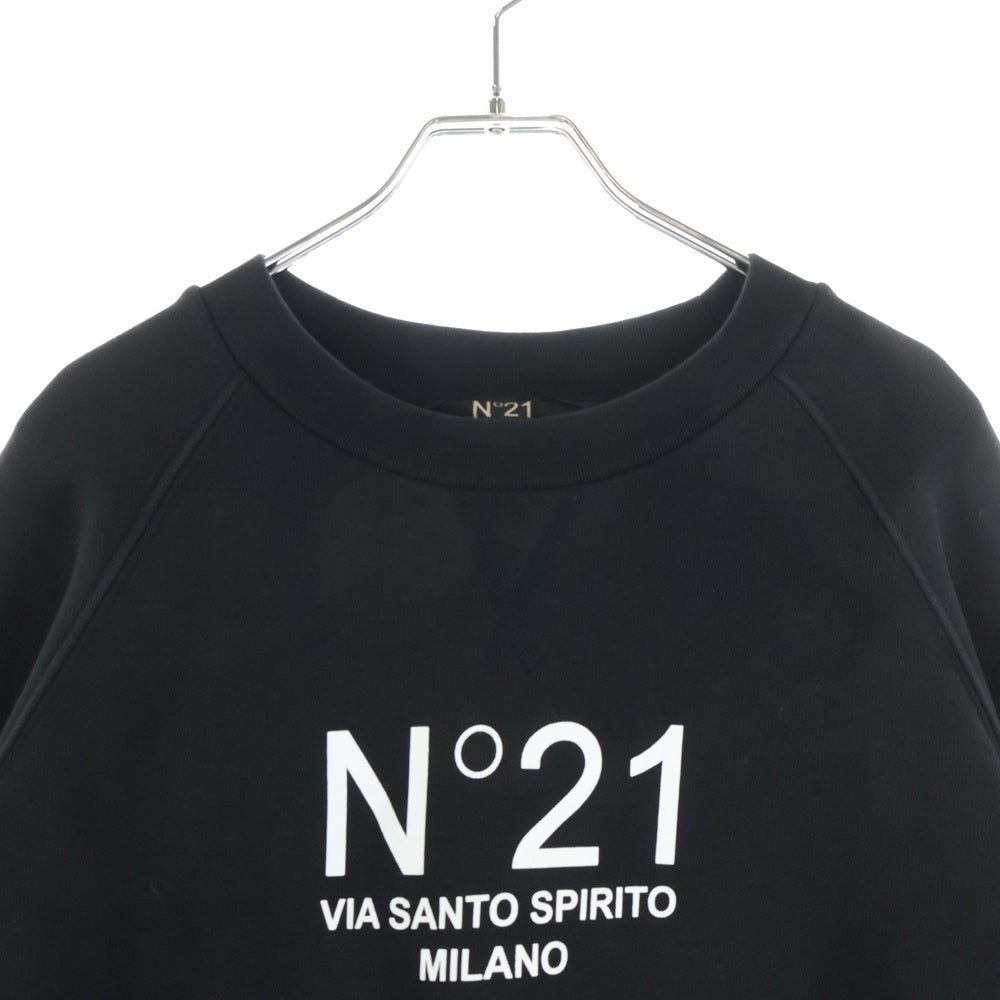 N21 numero ventuno(ヌメロ ヴェントゥーノ) ロゴプリント クルーネック プルオーバースウェット トレーナー ブラック P21IN1M レディース