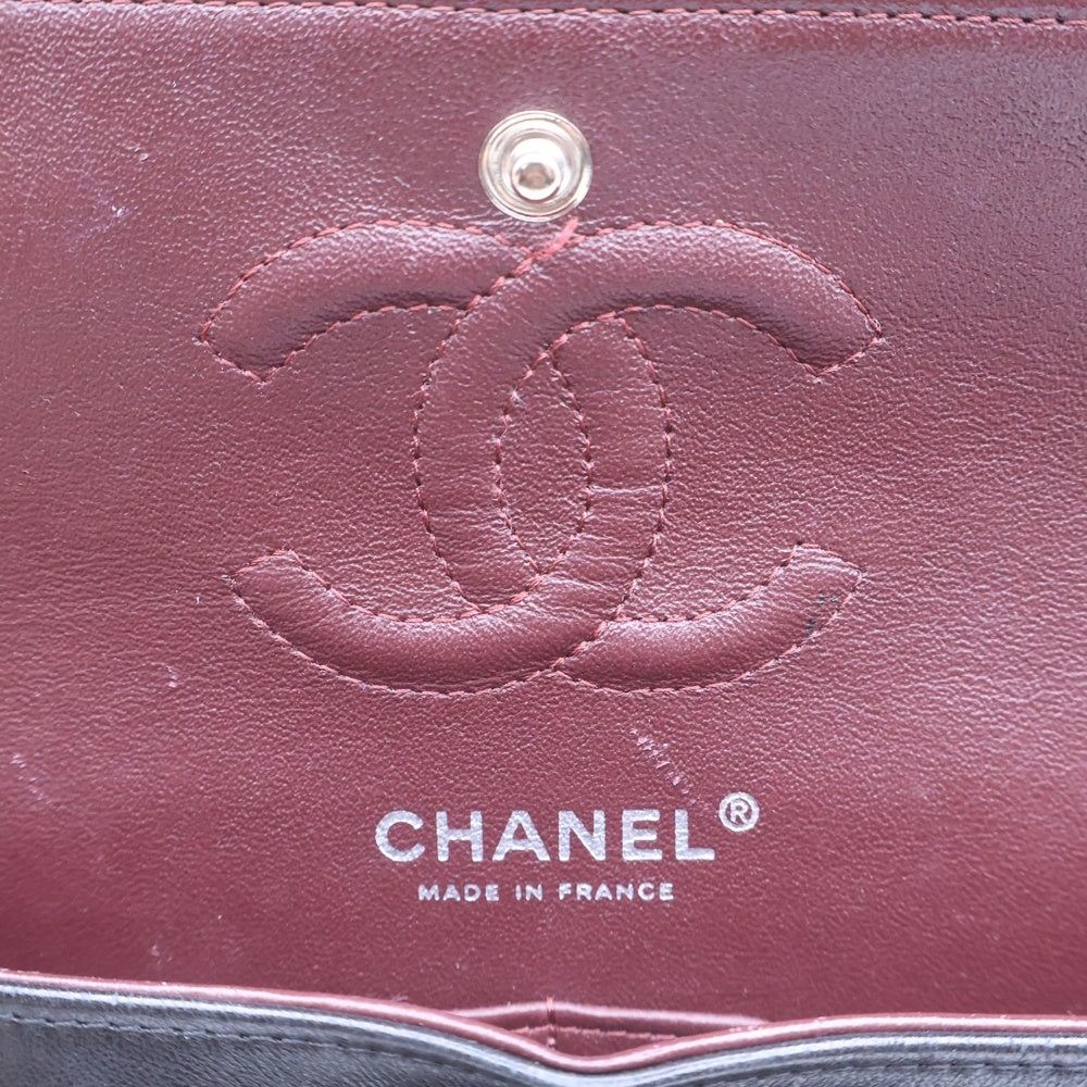 CHANEL(シャネル) マトラッセ23 ダブルフラップ ダブルチェーン ショルダーバッグ ブラック ラムスキン シルバー金具 レディース