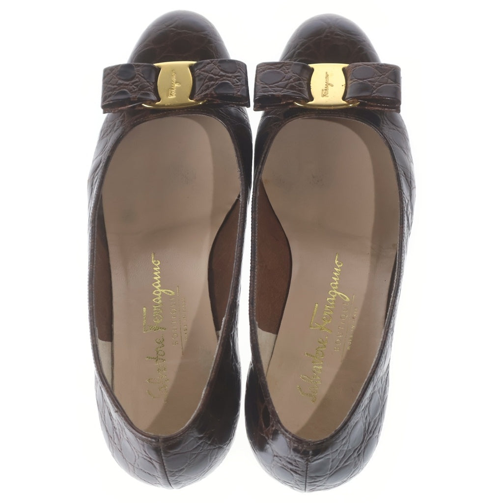 Salvatore Ferragamo(サルヴァトーレ フェラガモ) ヴァラ リボン クロコ型押し ヒールパンプス ブラウン 7 レディース