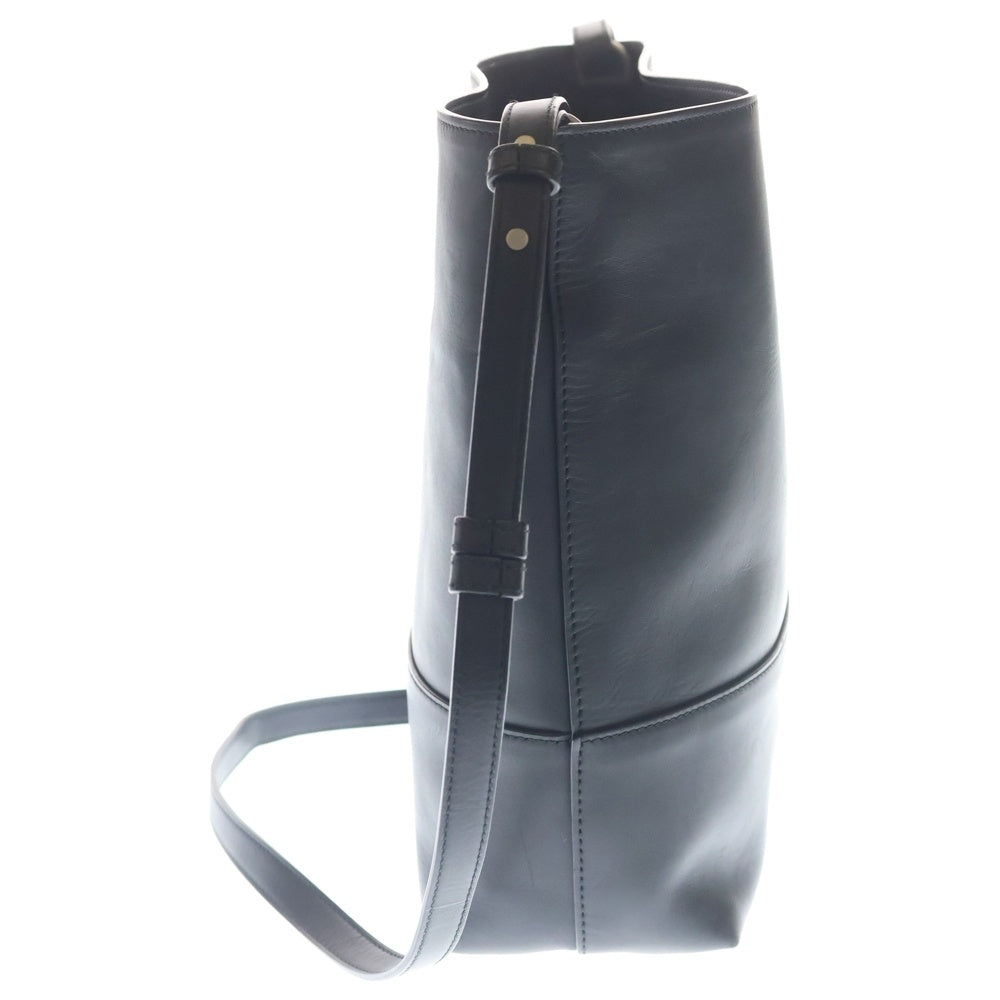 BOTTEGA VENETA(ボッテガヴェネタ) ショルダーバッグ ブラック レザー シルバー金具 レディース