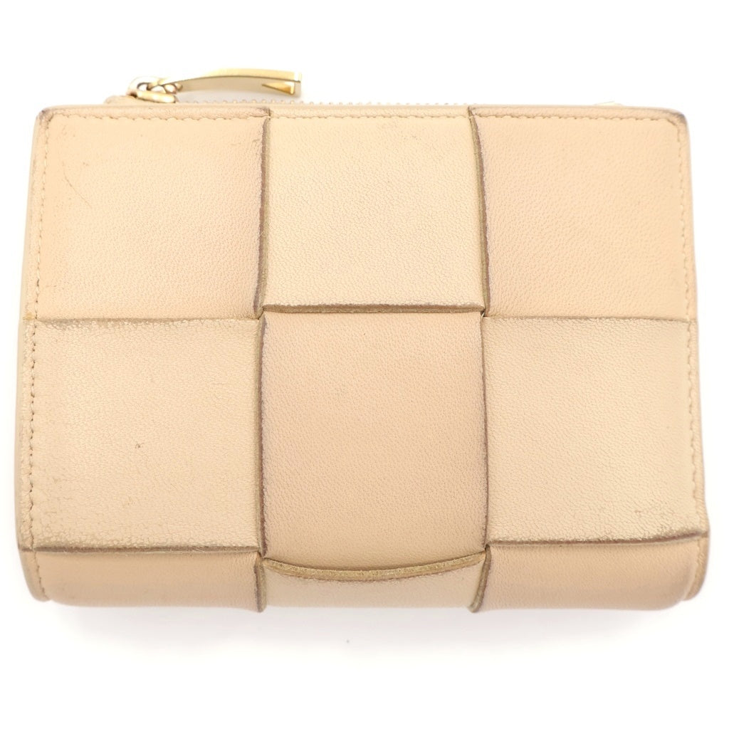 BOTTEGA VENETA(ボッテガヴェネタ) カセット マキシイントレチャート レザー コンパクトウォレット 二つ折り財布 ベージュ レディース