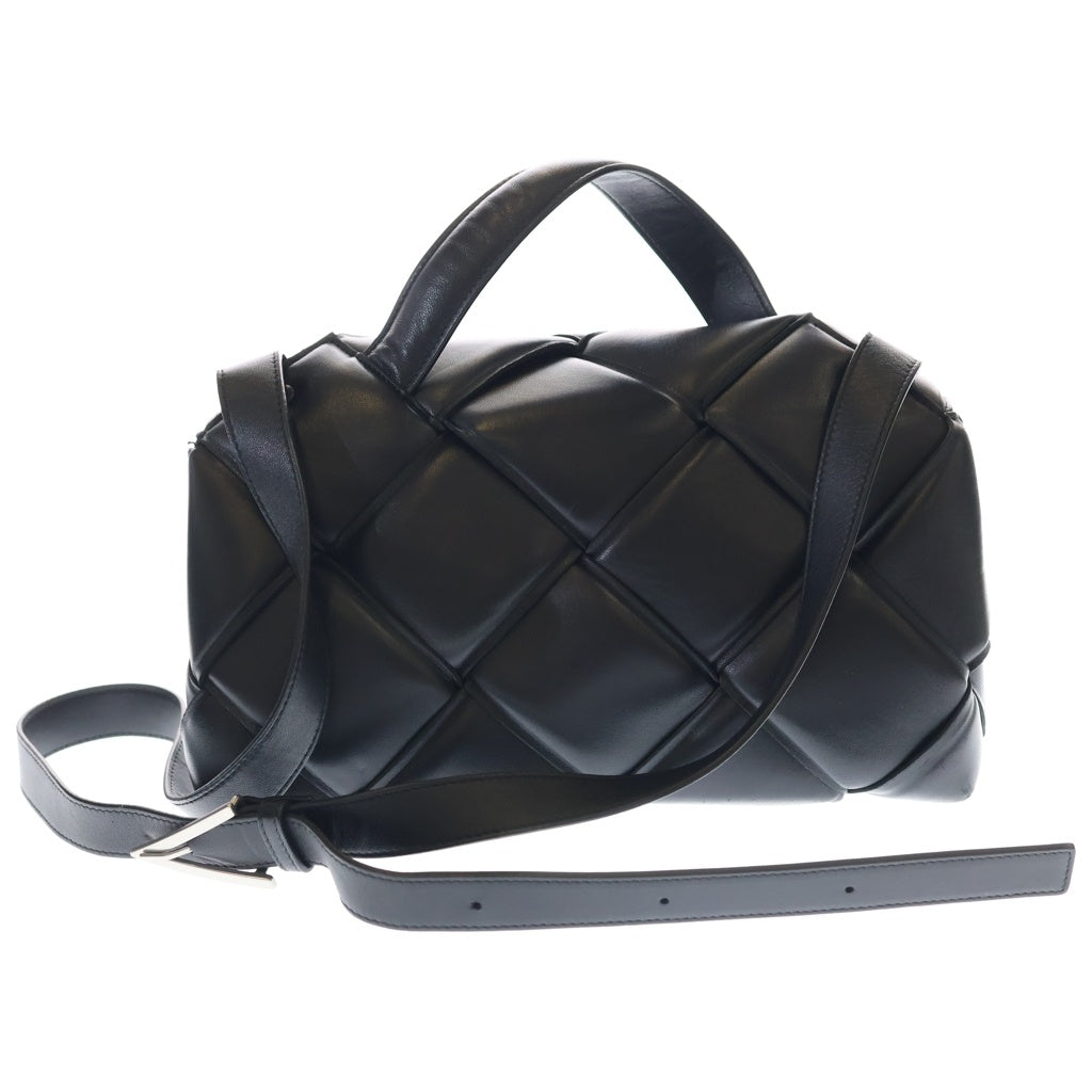 BOTTEGA VENETA(ボッテガヴェネタ) マキシイントレチャート トップハンドルショルダーバッグ ブラック レザー シルバー金具 レディース