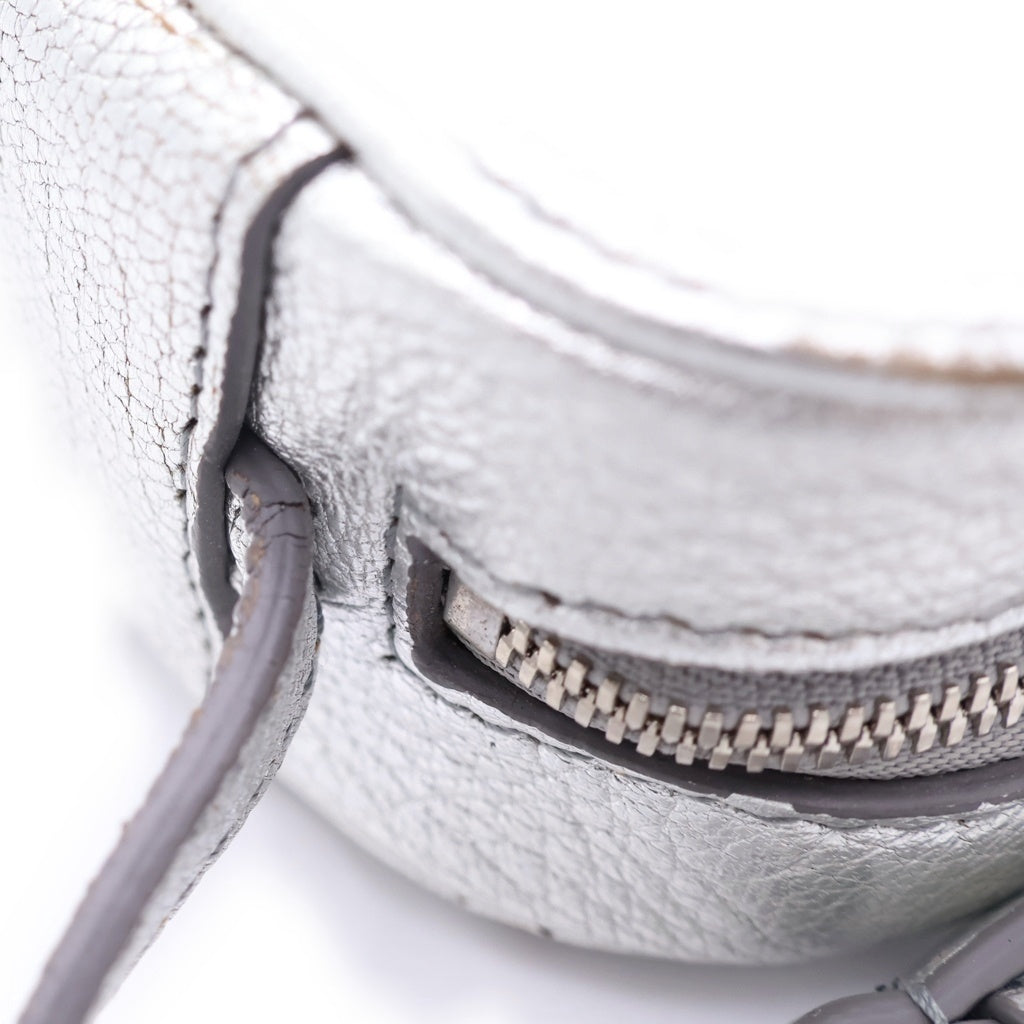 BALENCIAGA(バレンシアガ) エブリデイ メタリックレザー ショルダーバッグ シルバー 552372