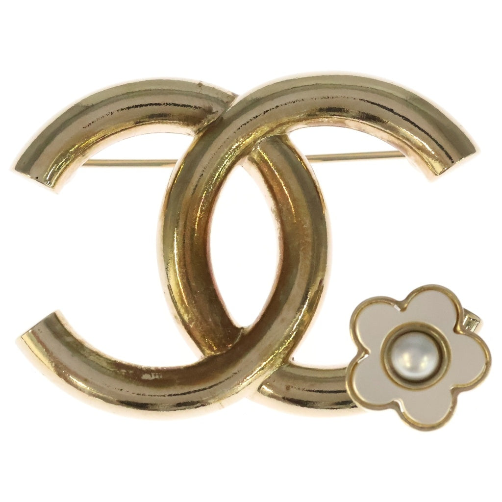 CHANEL(シャネル) ココマーク カメリア パール ピンバッジ ブローチ ゴールド GP レディース
