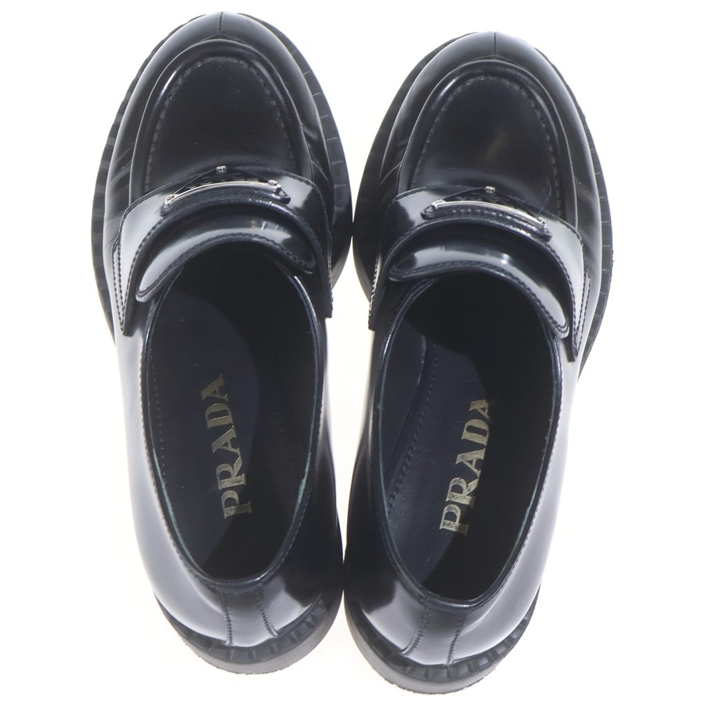 PRADA(プラダ) トライアングルロゴプレート ローファー ドレスシューズ 革靴 レザー ブラック レディース