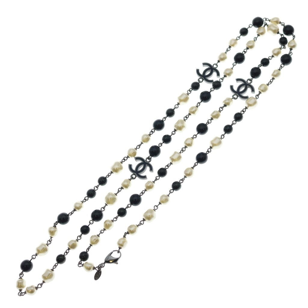 CHANEL(シャネル) ココマーク フェイクパール ロング ネックレス ブラック/ホワイト A11P レディース