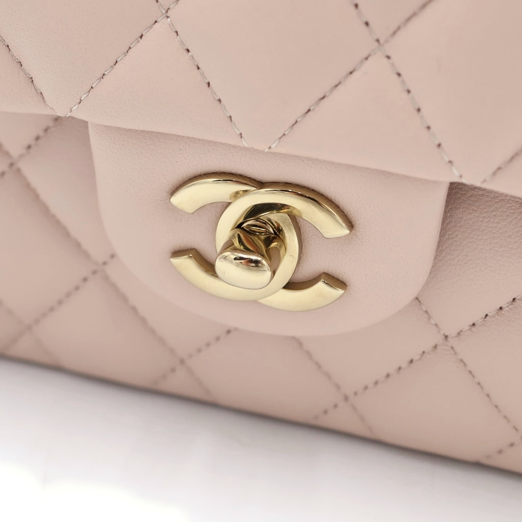 CHANEL(シャネル) マトラッセ23 Wフラップ Wチェーンショルダーバッグ ラムスキン ゴールド金具 ピンク プレート レディース