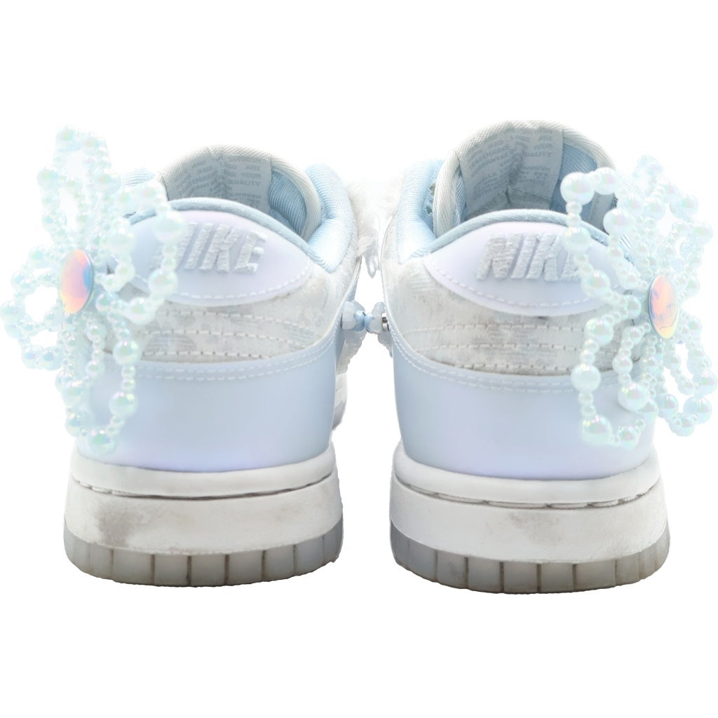 NIKE(ナイキ) ×スーザンファン ウィメンズ ダンク ローカットスニーカー ライトブルー ブルーティント #22.5 HV8575-100 レディース