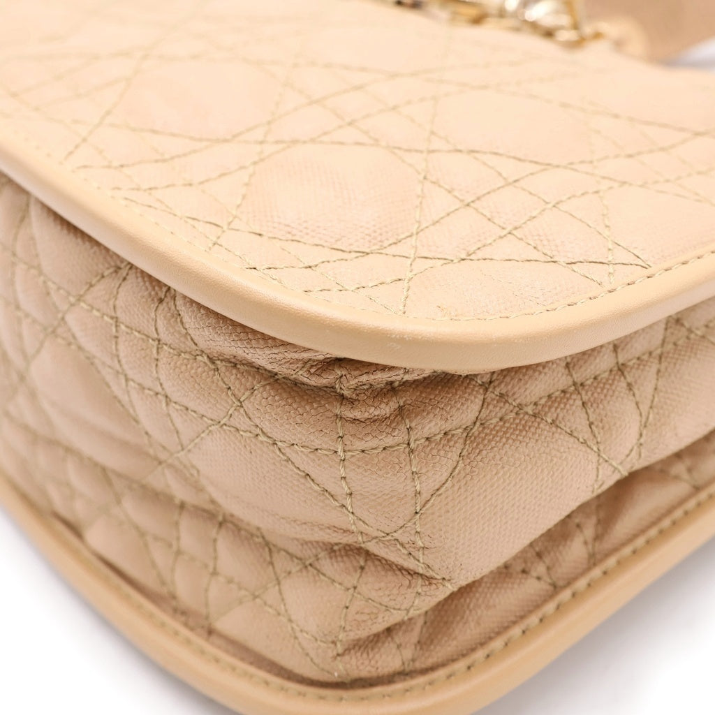 Christian Dior(クリスチャンディオール) カナージュ コーティングキャンバス レザー ショルダーバッグ ゴールド金具 ベージュ レディース