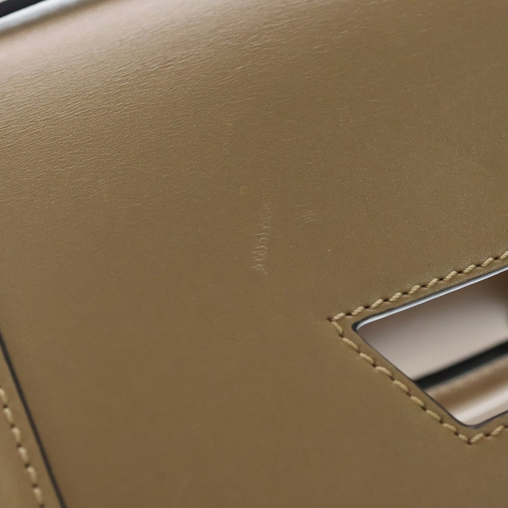 LOEWE(ロエベ) バルセロナ ショルダーバッグ レザー ゴールド金具 ベージュ レディース