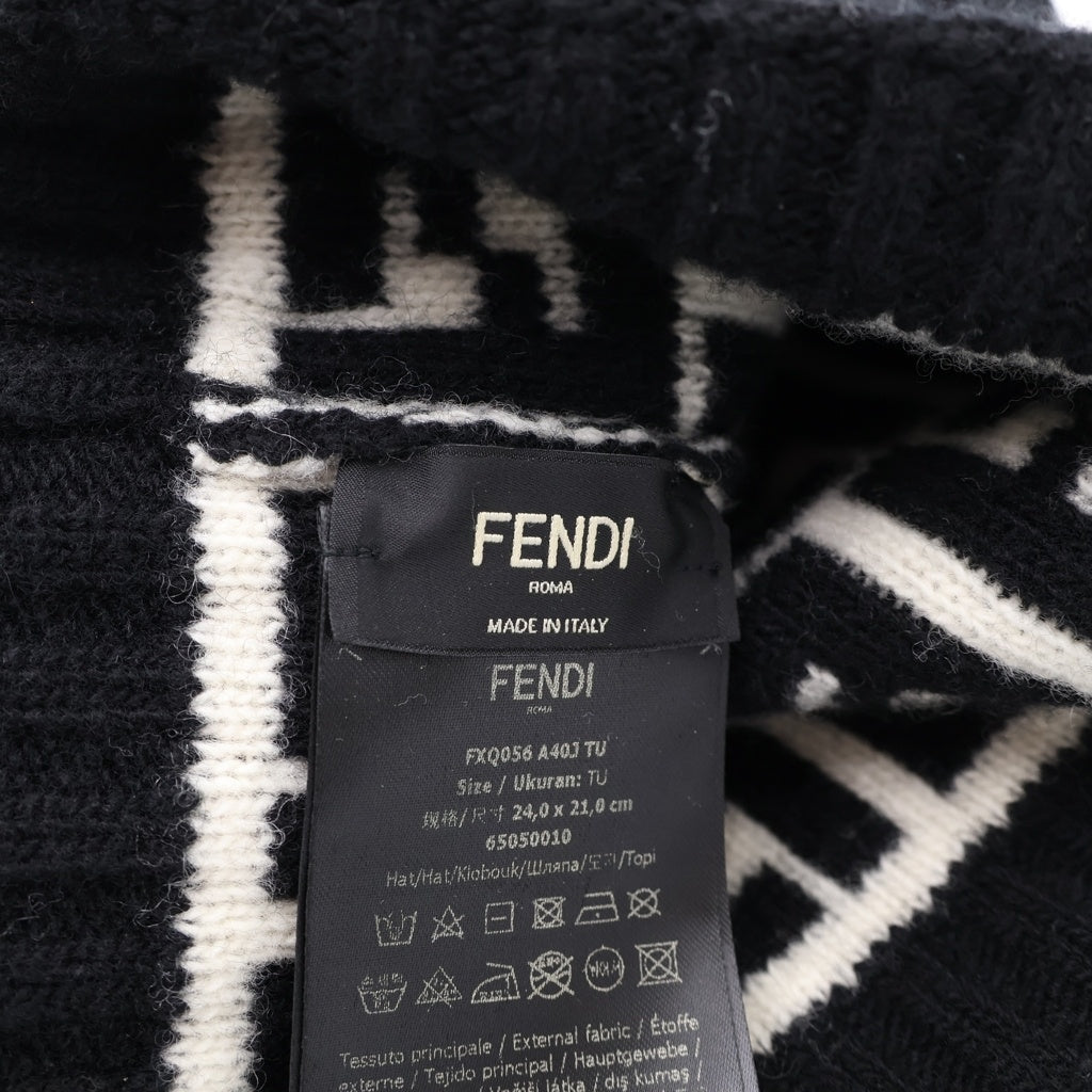 FENDI(フェンディ) ズッカ柄 ウール ポンポン ニットキャップ 帽子 ビーニー ブラック/ホワイト FXQ056 レディース