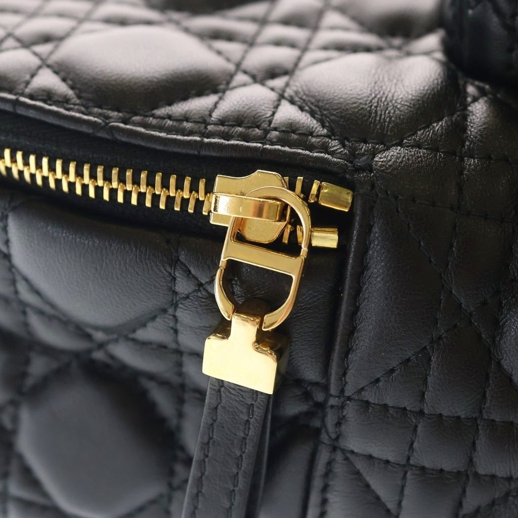 Christian Dior(クリスチャンディオール) カナージュ リュックサック バックパック ブラック レザー M9222UNGF ゴールド金具 レディース