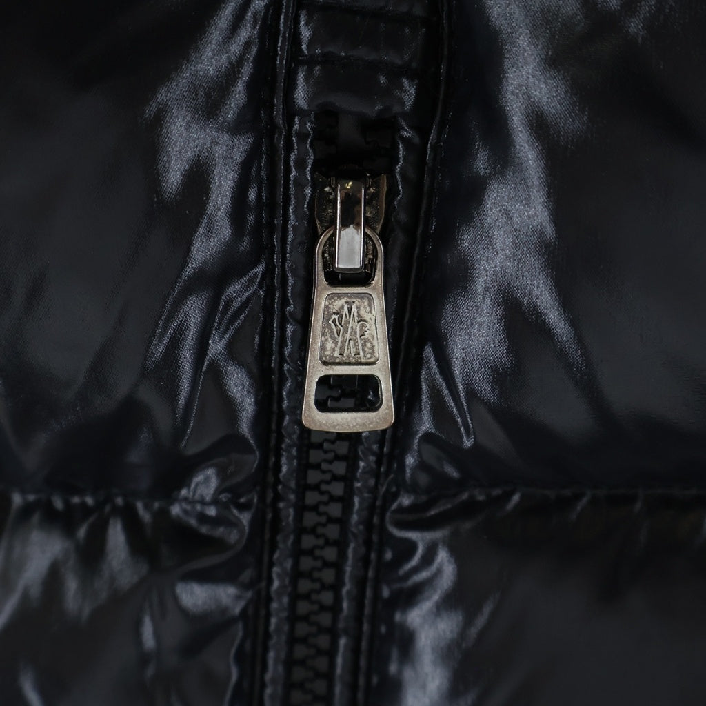 MONCLER(モンクレール) 21AW BORMES GILET ボルムジレ ロゴワッペン ダウンベスト ブラック G20911A00152