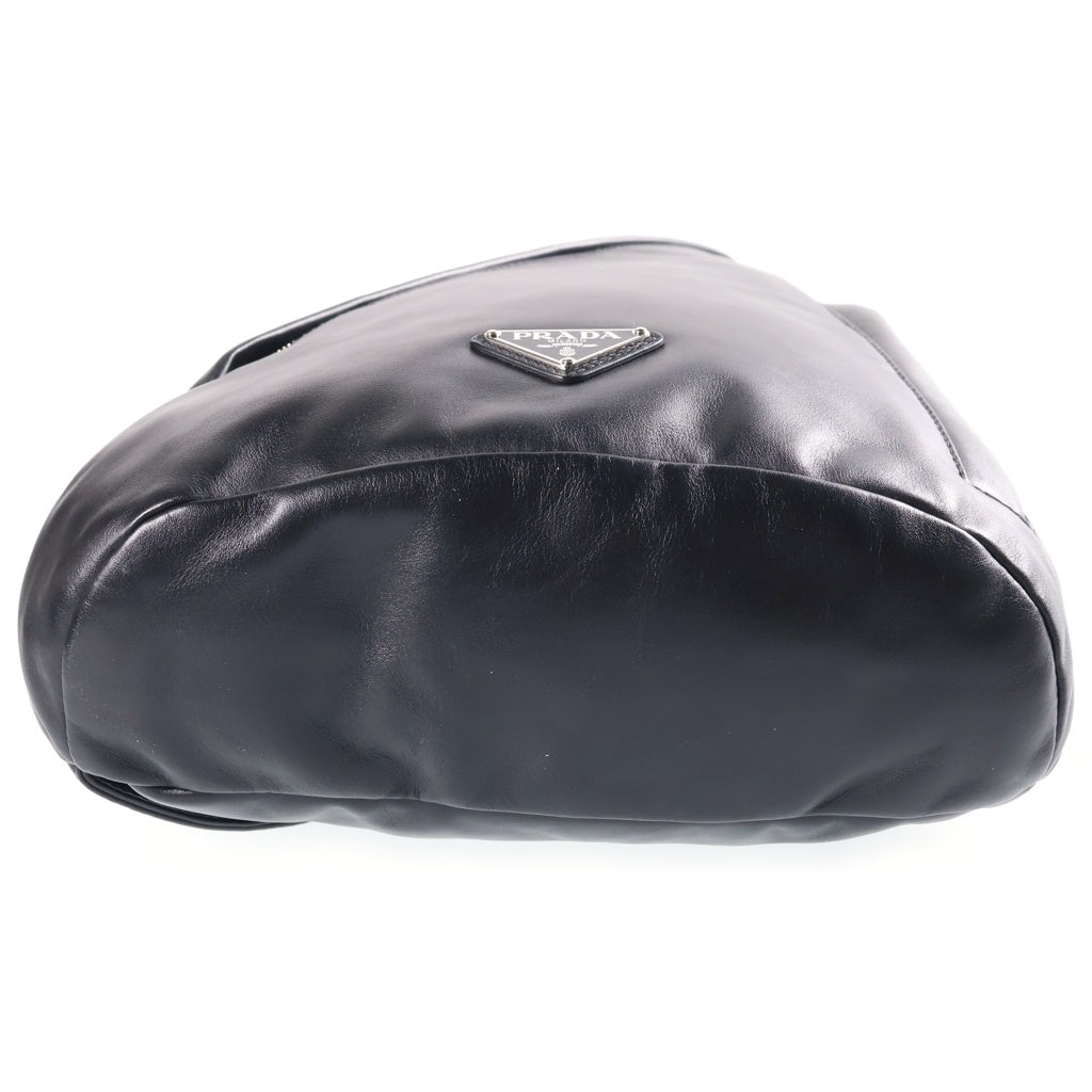 PRADA(プラダ) トライアングルロゴ ショルダーバッグ ボディバッグ ブラック レザー 2VZ092 シルバー金具 レディース