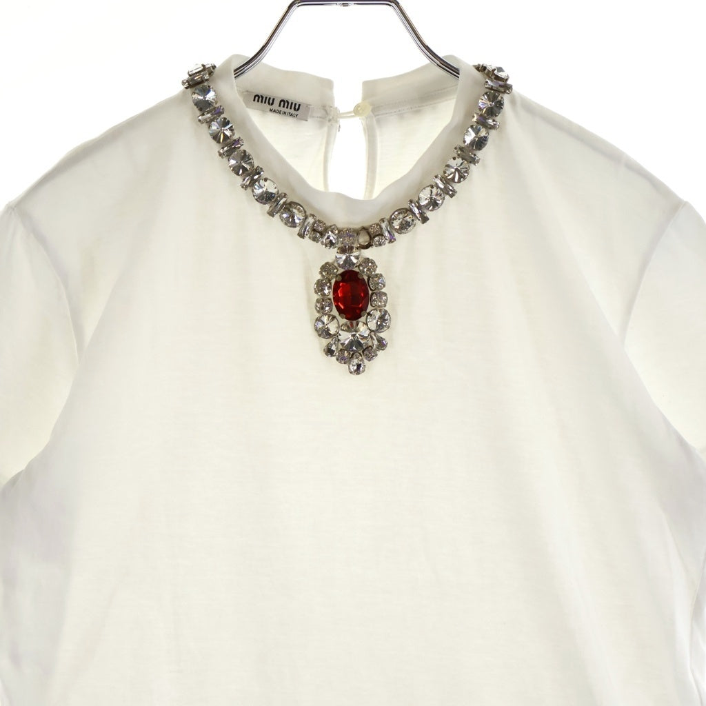 miumiu(ミュウミュウ) ビジュー クリスタルネックレス装飾 半袖Tシャツ カットソー ホワイト MJN257 1X5H レディース