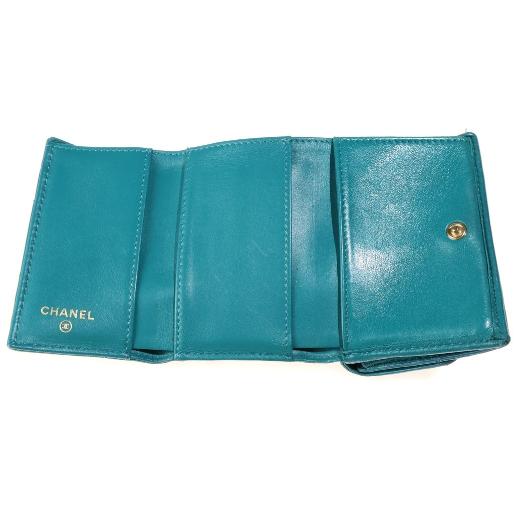 CHANEL(シャネル) シャネル19 スモールフラップウォレット 3つ折り財布 ラムスキン グリーン レディース