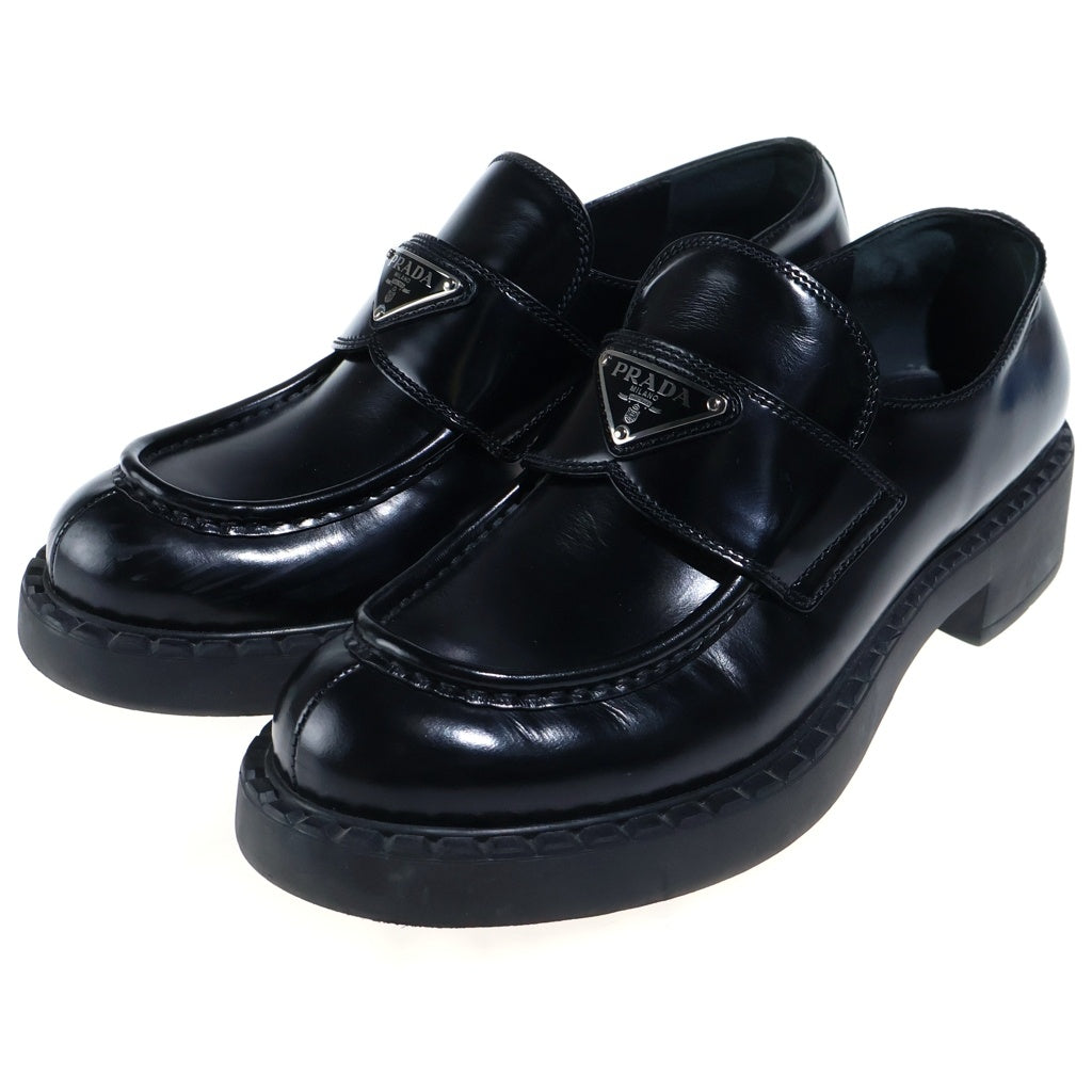 PRADA(プラダ) トラインアグルプレート ロゴ ローファー ブラック 革靴 レディース