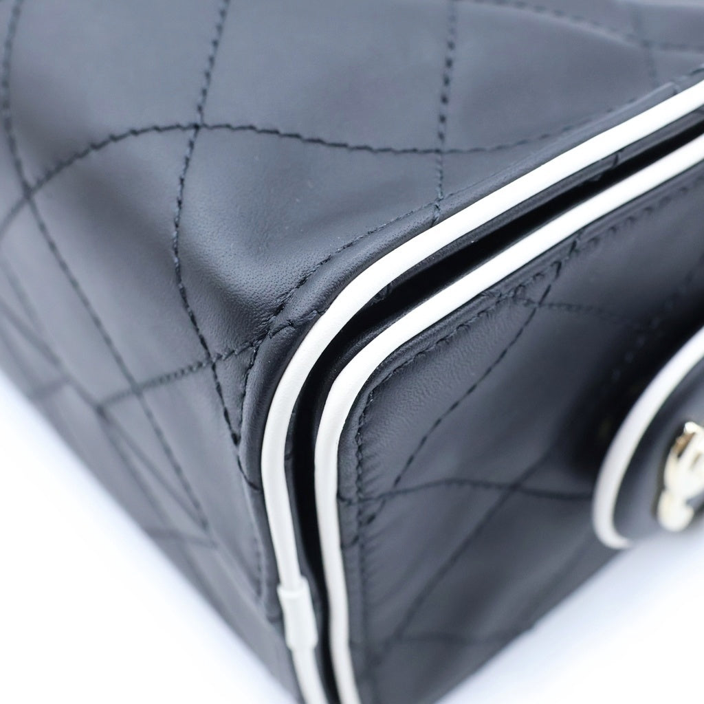 CHANEL(シャネル) シャネル25 ミニ チェーンショルダーバッグ ブラック ラムスキン プレート AS5631 ゴールド金具 レディース