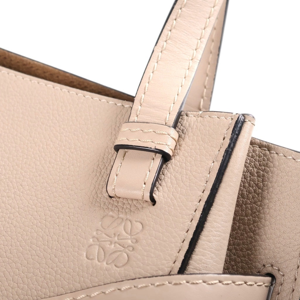 LOEWE(ロエベ) ゲート トップハンドルバッグ ミニ ハンドバッグ ベージュ レザー ゴールド金具 レディース