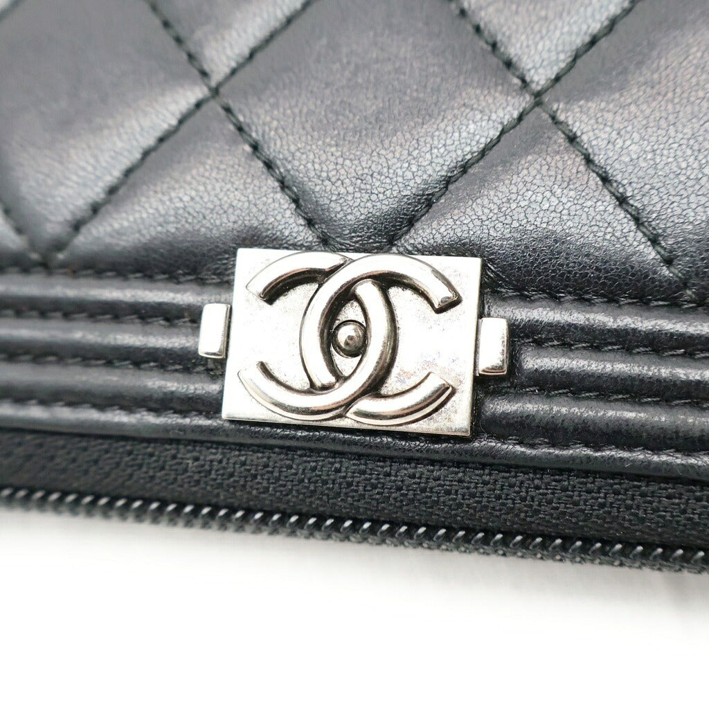 CHANEL(シャネル) ボーイシャネル ラウンドファスナー財布 ブラック ラムスキン