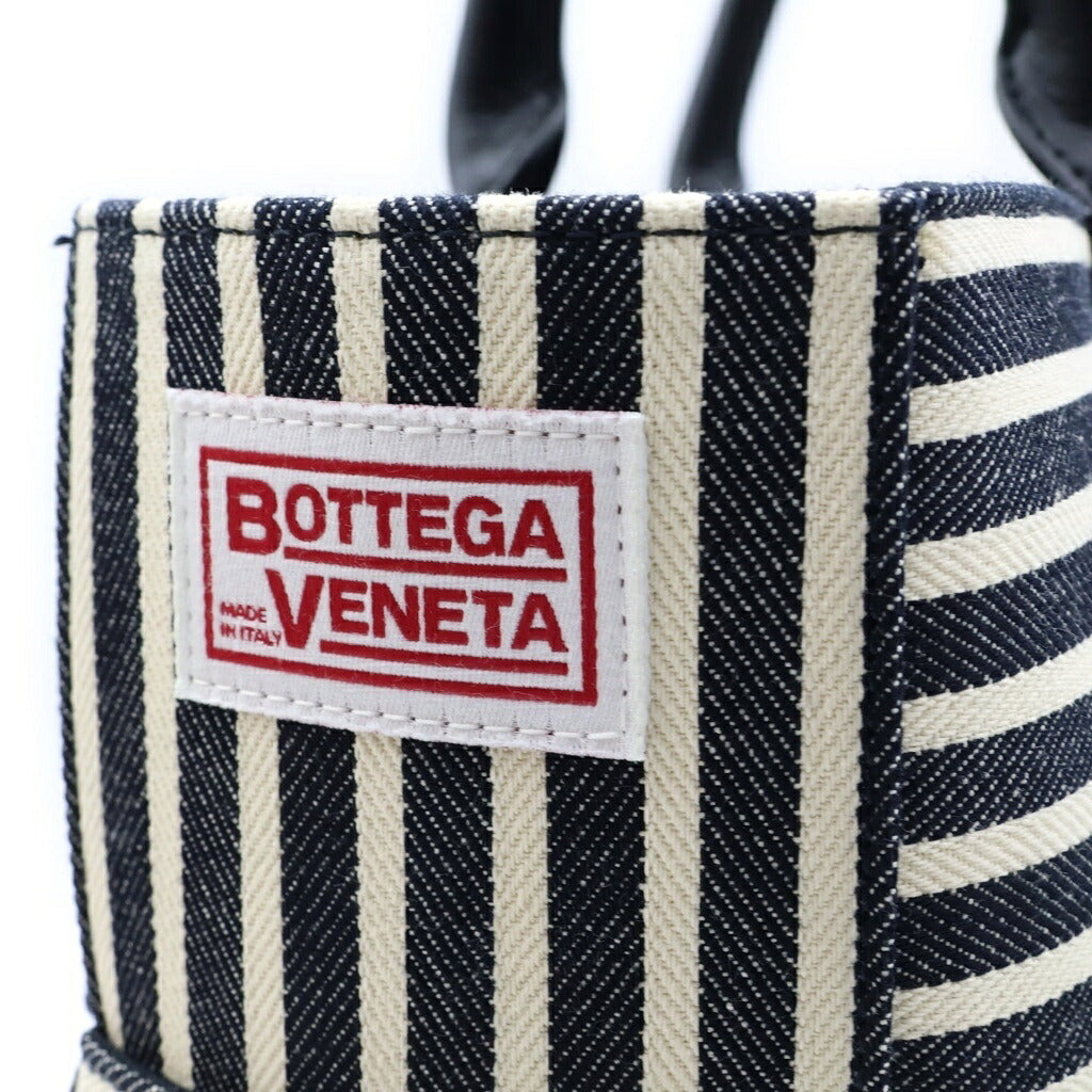 BOTTEGA VENETA(ボッテガヴェネタ) マキシイントレチャート アルコトート ミディアム ハンドバッグ デニム×レザー ブラック×ホワイト 787336