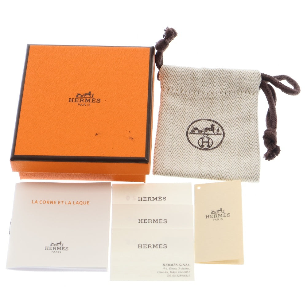 HERMES(エルメス) アミュレット フュージョン マロキニエ カデナ&ケリーモチーフ バッファローホーンピアス オレンジ レディース