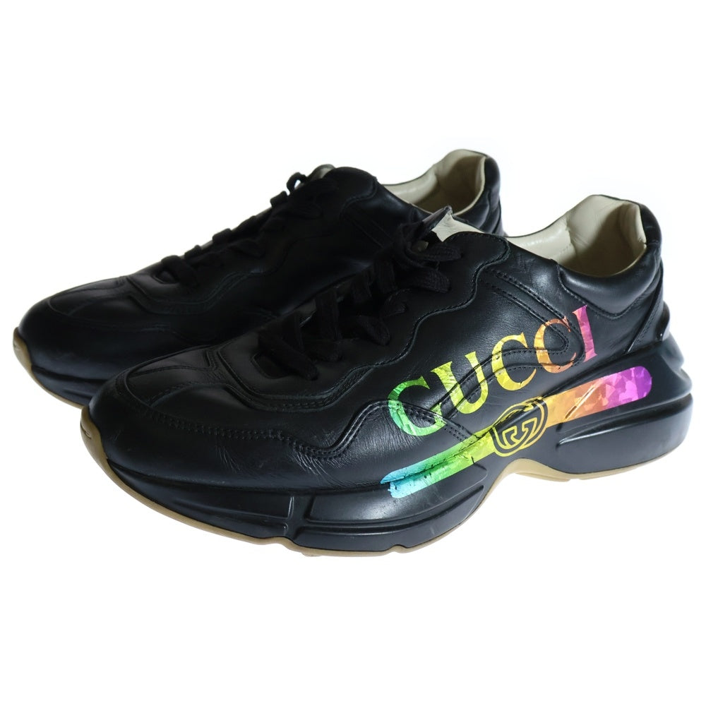 GUCCI(グッチ) RHYTON ライトン ヴィンテージロゴ プリント ローカットスニーカー ブラック/マルチカラー 552851