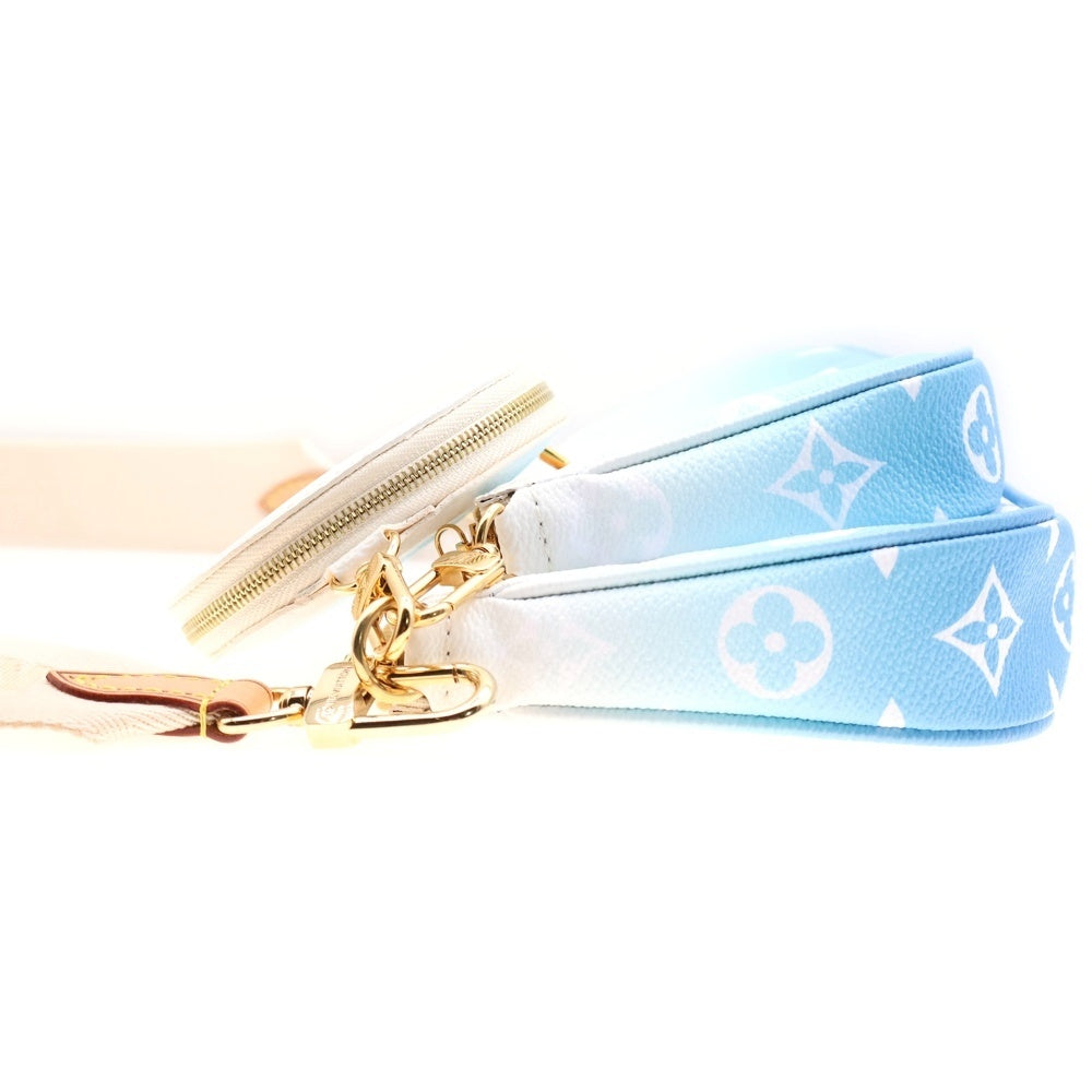 LOUIS VUITTON(ルイヴィトン) モノグラム・ジャイアント ミュルティ ポシェット アクセソワール ICタイプ M57633 PVC ブルー ショルダーバッグ