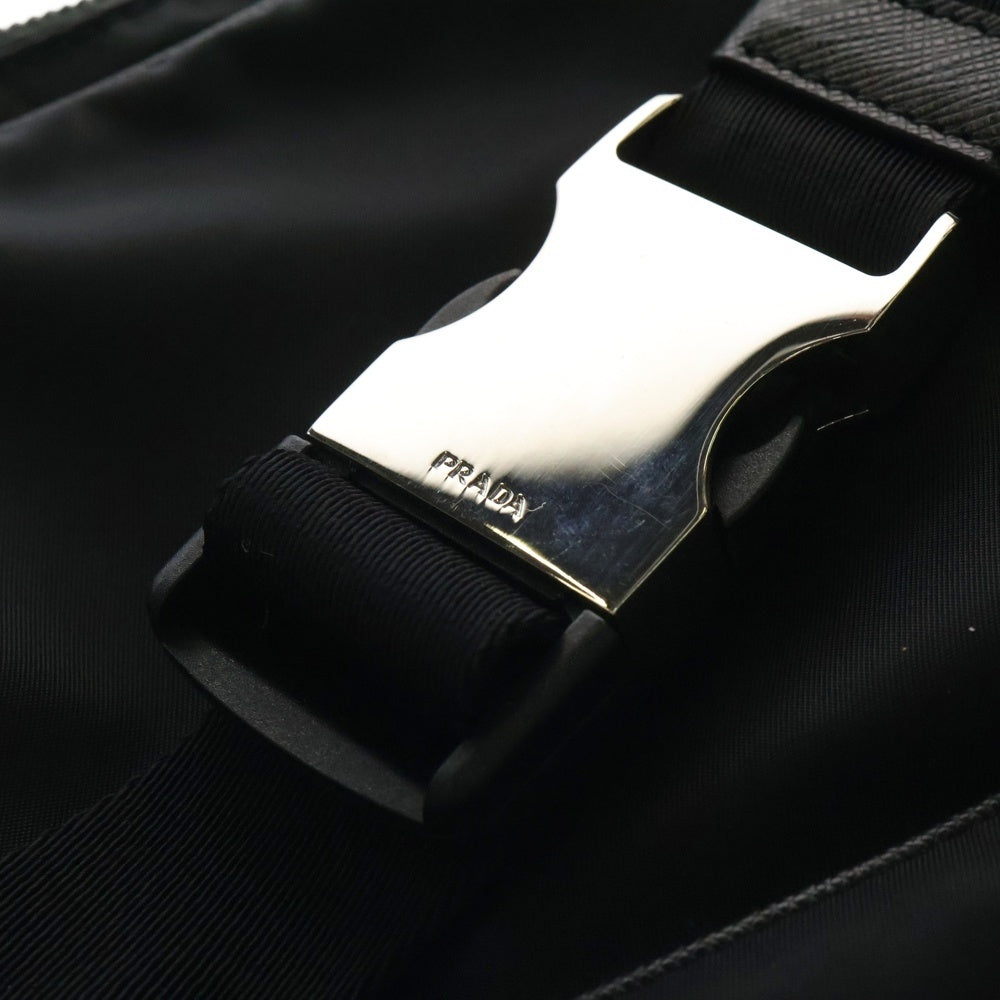 PRADA(プラダ) ボディバック ウエストバッグ ショルダーバッグ ナイロン ブラック シルバー金具 ロゴ三角プレート 1BL010