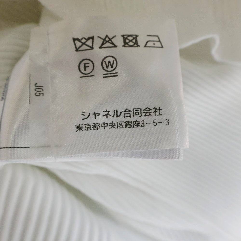 CHANEL(シャネル) ココマーク バック ラインストーン ロゴプレート コットン 半袖 リブニット セーター ホワイト レディース P76440K10989