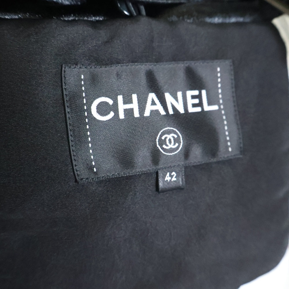 CHANEL(シャネル) ココマークボタン デタッチャブル フーデッド ジップアップ 中綿ジャケット ブラック/シルバー レディース P74341V66902