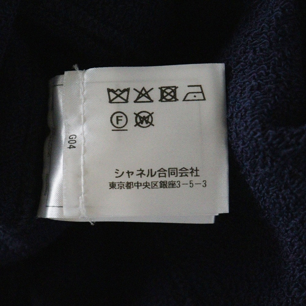 CHANEL(シャネル) スパンコール ビジュー ロゴ ワッペン ラグランスリーブ プルオーバースウェットトレーナー レディース ネイビー/ホワイト P74271K10697