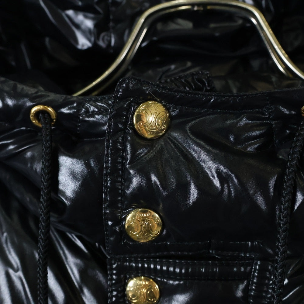 CELINE(セリーヌ) トリオンフ ワッペンロゴ デタッチャブルスリーブ クロップド フーデッド ジップアップ ダウンジャケット ブラック 2W661595K